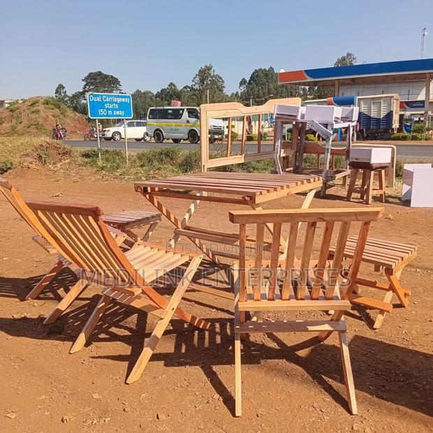Phoenix Foldable Mahogany Outdoor Chairs