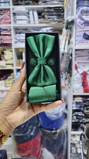 Unisex Green Bow Tie Set With Pocket Square and Cufflinks