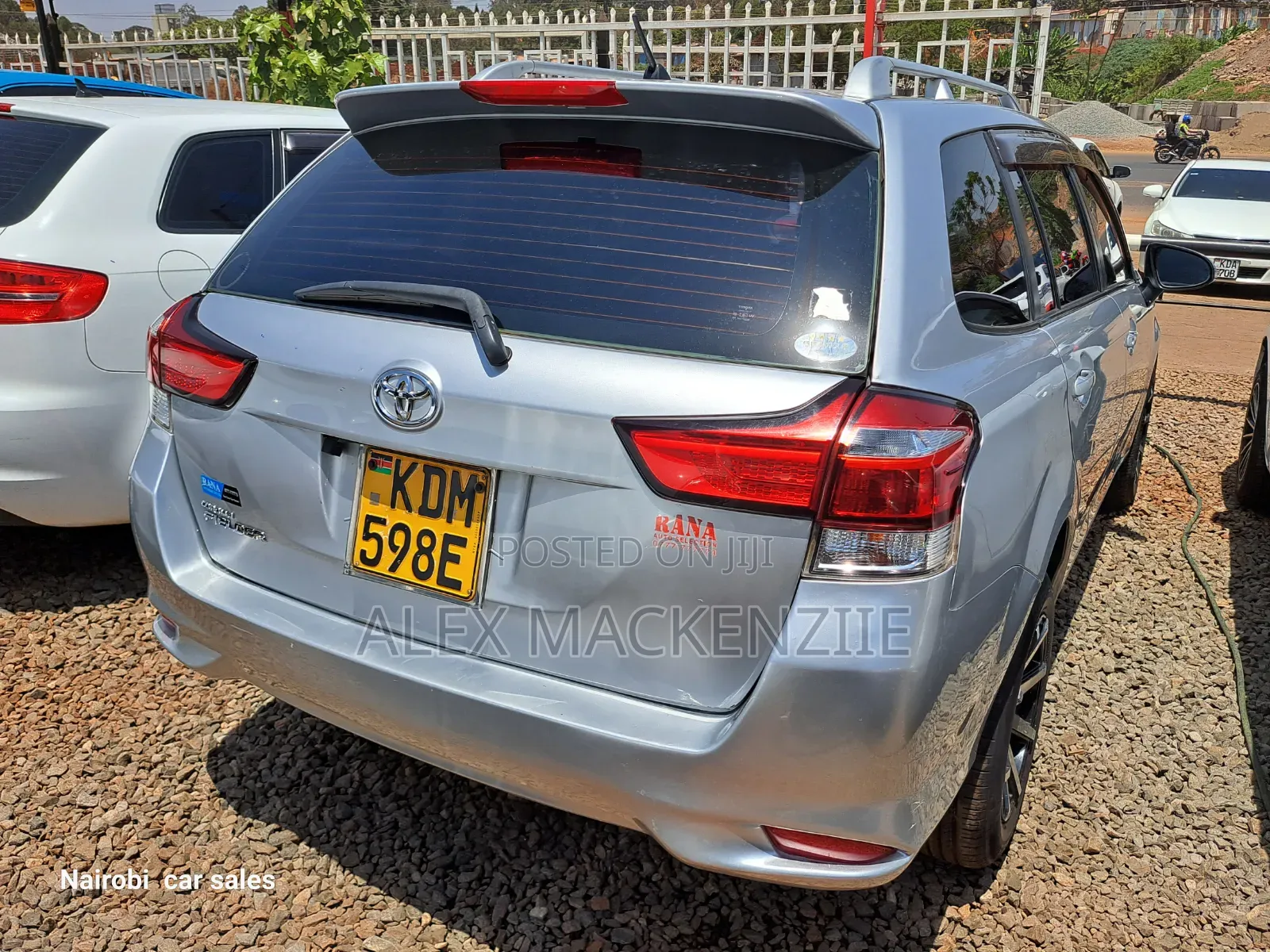 Toyota Corolla Fielder 2016 Silver