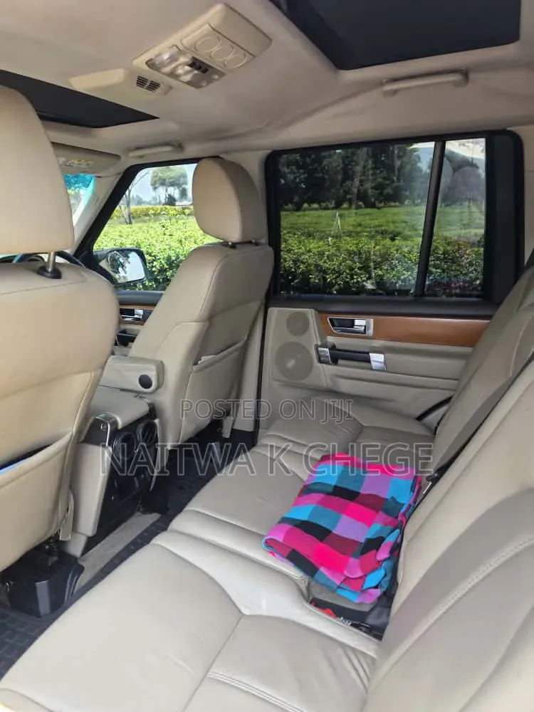 Land Rover Discovery 2012 Green