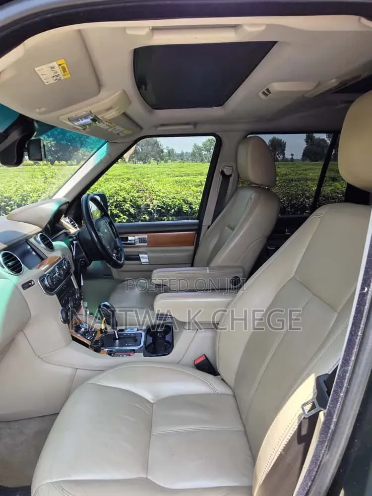 Land Rover Discovery 2012 Green