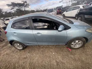 Mazda Demio 2010