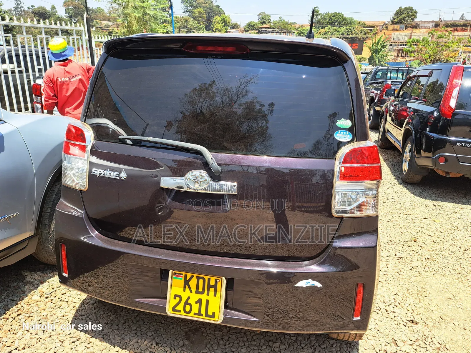 Toyota Spade 2015 Purple