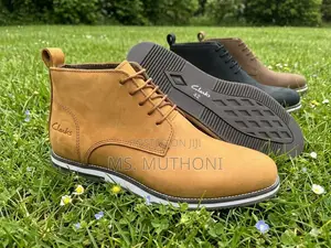 Smart-Casual Clarks Wingtip Hybrid Sneaker Boots: Size 40-45