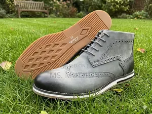 Smart-Casual Clarks Wingtip Hybrid Sneaker Boots: Size 40-45