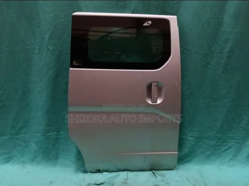 R Door Assy Rh Nissan Nv200 Vanette 2011
