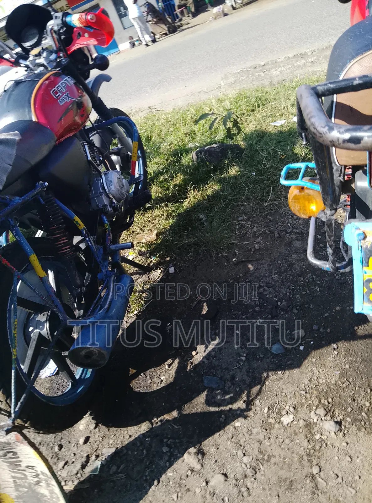 Honda CB 2022 Red