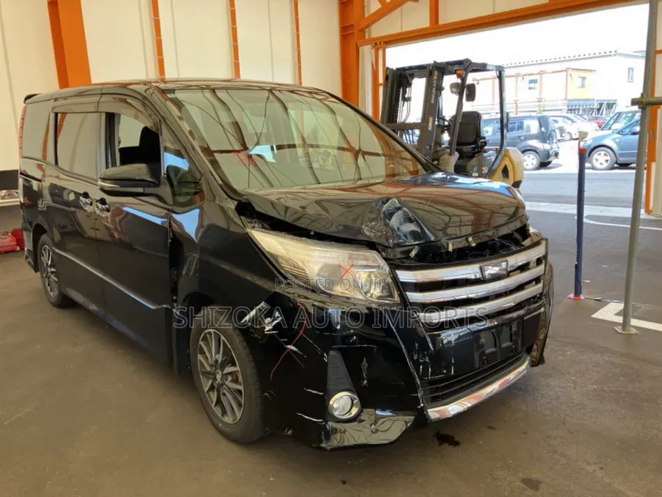 R Door Assy Lh Toyota Noah 2014