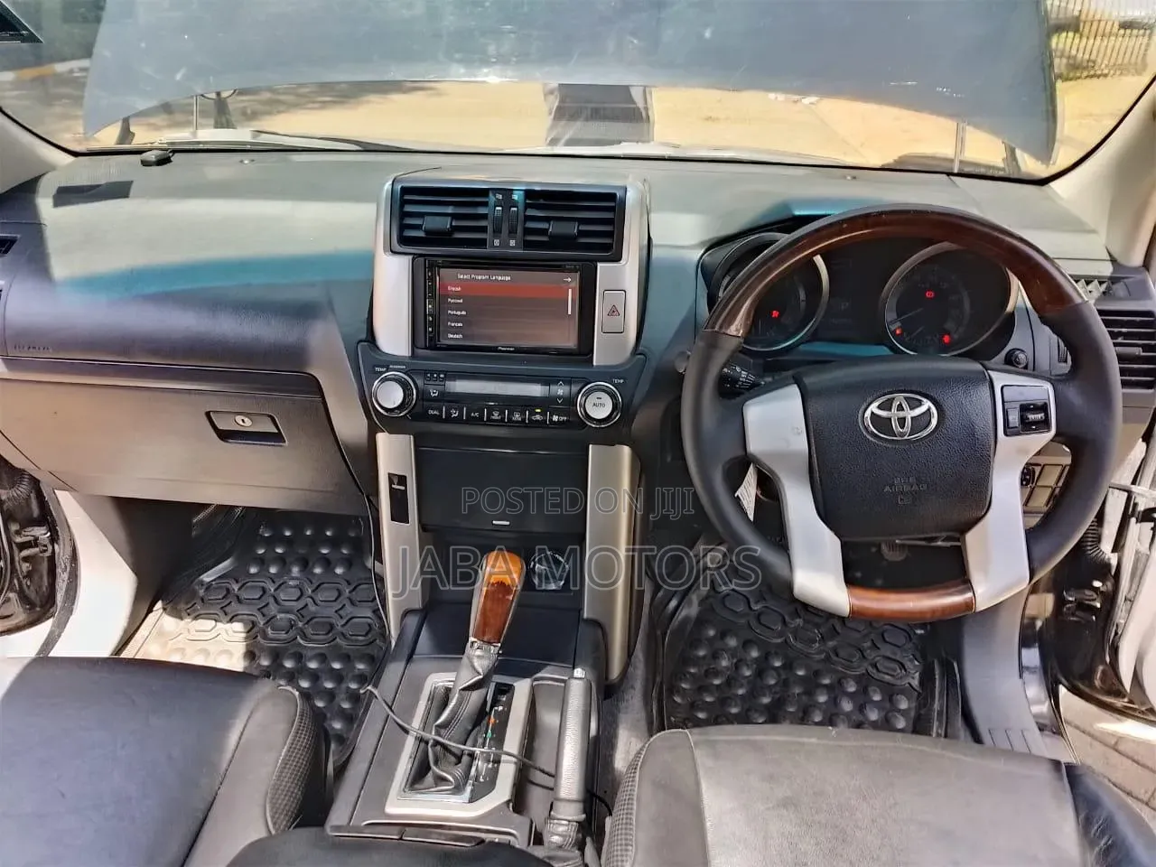 Toyota Land Cruiser Prado 2012 Gray