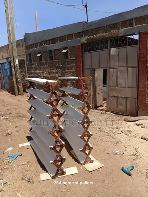 50 Pairs (100 Shoes) Foldable  Pallet Shoe Rack