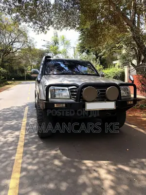 Toyota Land Cruiser HDJ 100 2000 Silver