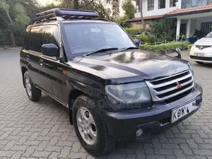 Mitsubishi Pajero IO 2002 Black