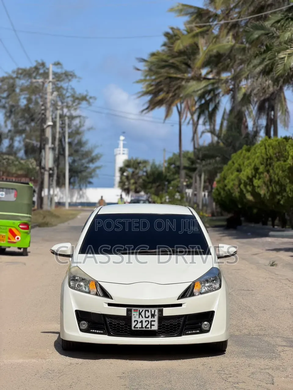 Toyota Vitz 2012 White