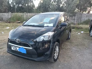 Toyota Sienta 2017 Black