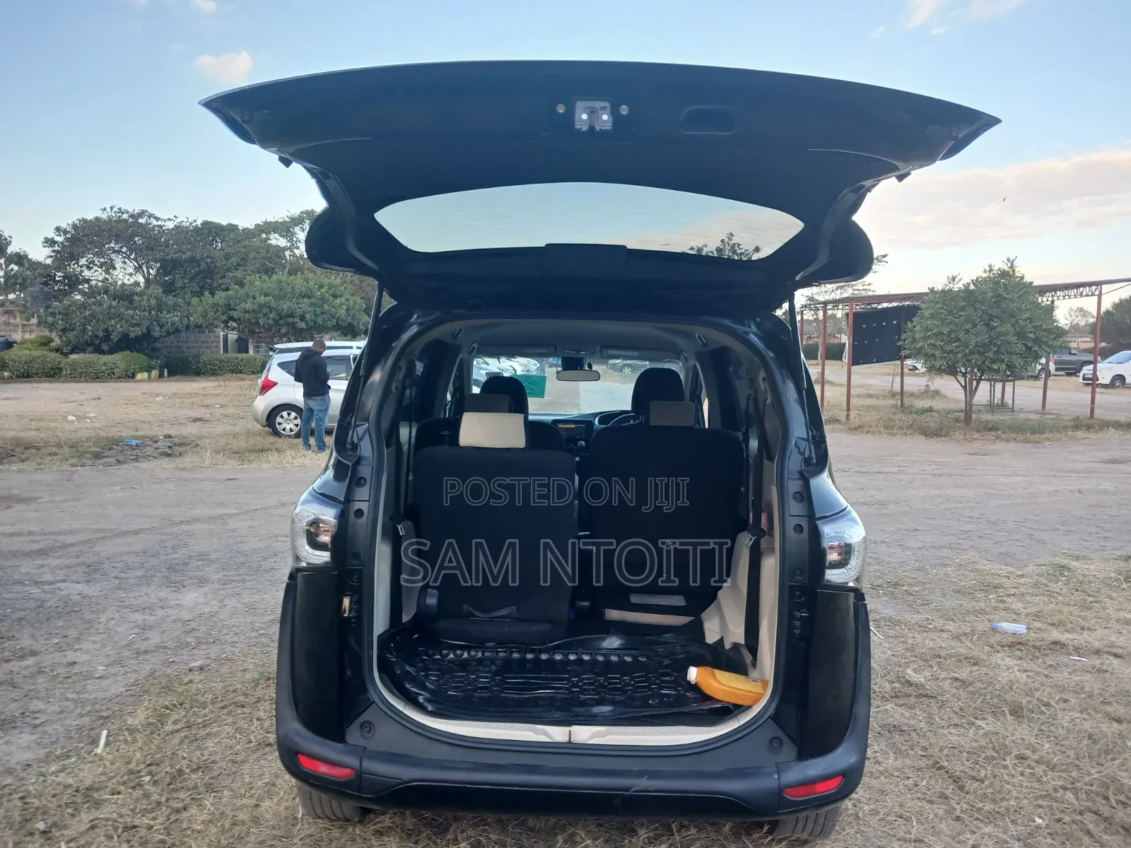 Toyota Sienta 2017 Black