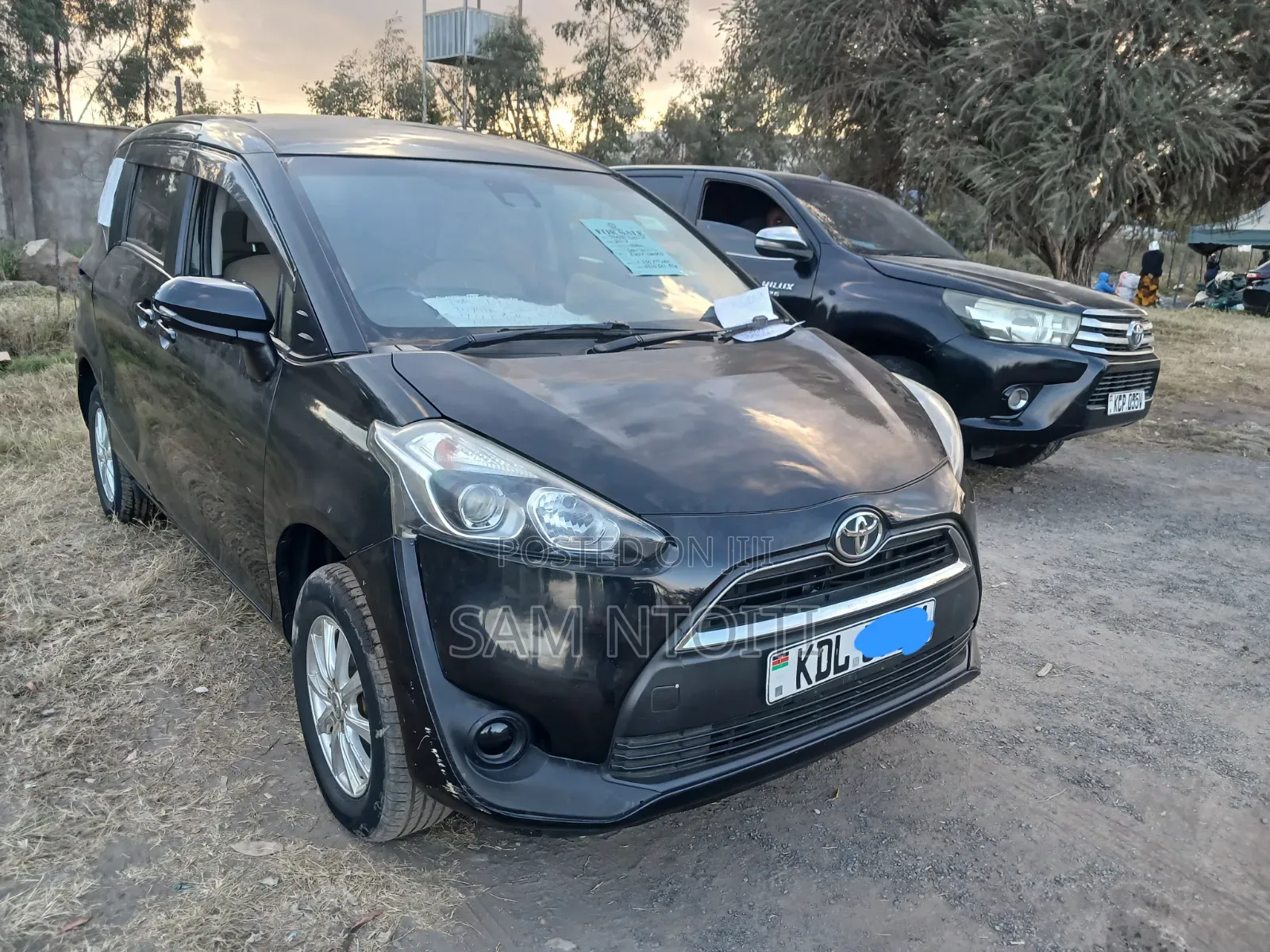 Toyota Sienta 2017 Black