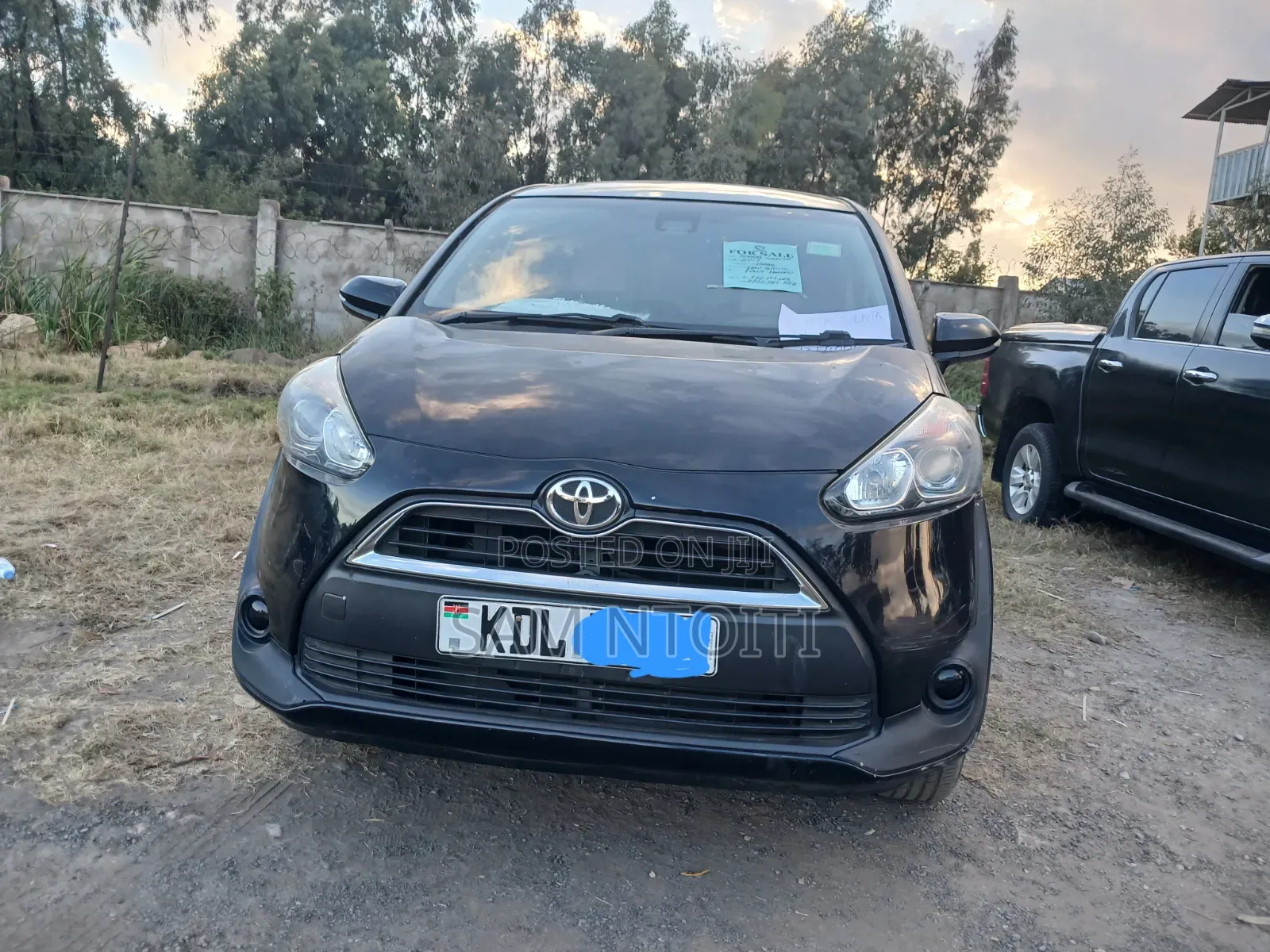 Toyota Sienta 2017 Black