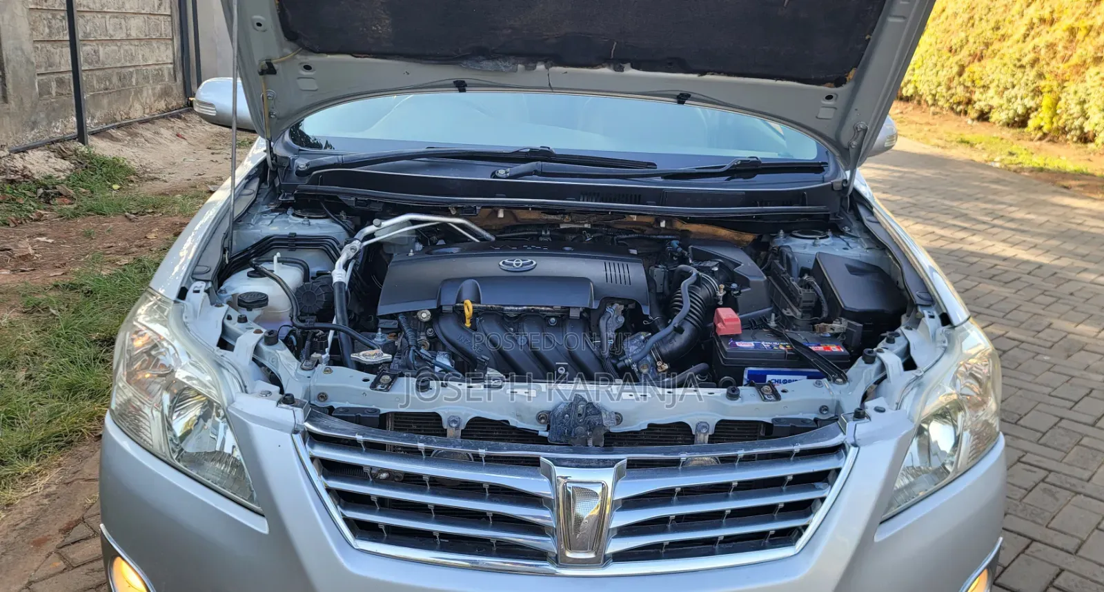 Toyota Premio 2012 Silver