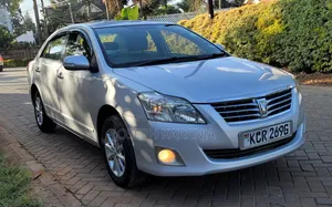 Toyota Premio 2012 Silver
