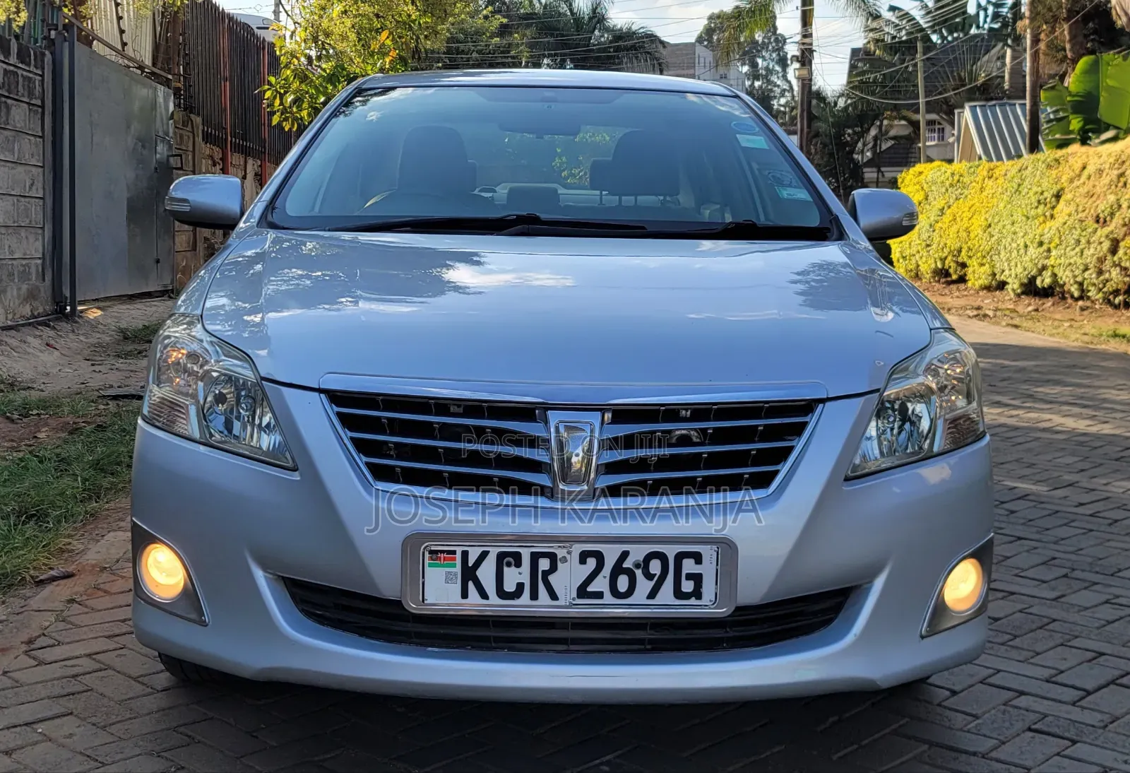 Toyota Premio 2012 Silver