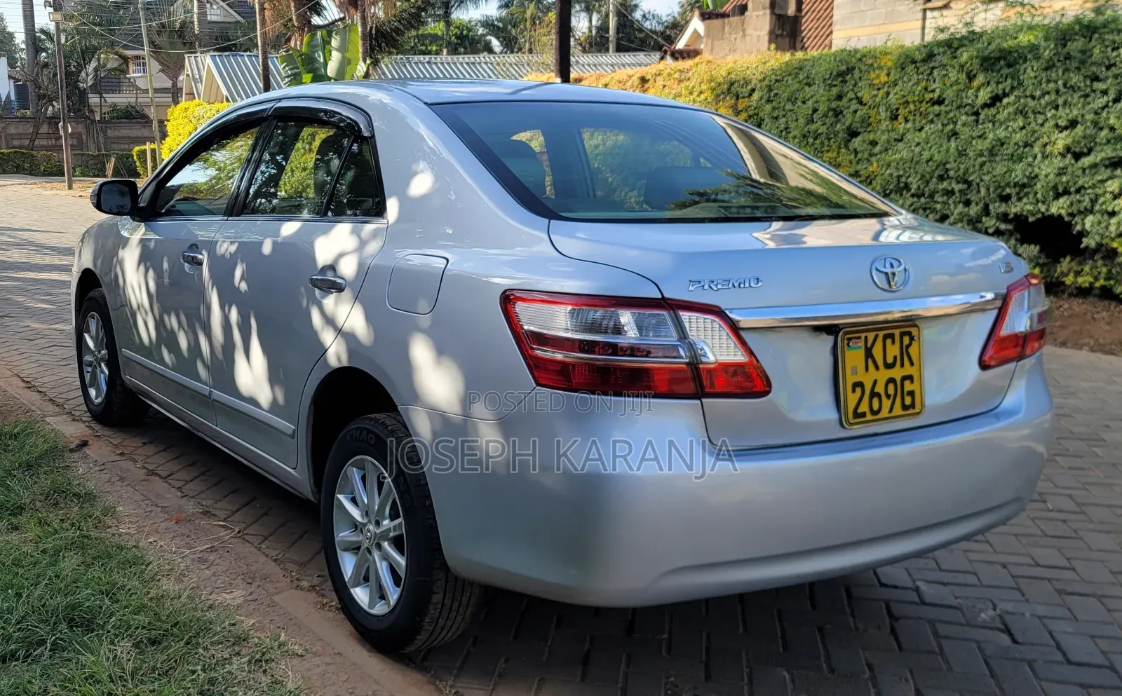 Toyota Premio 2012 Silver
