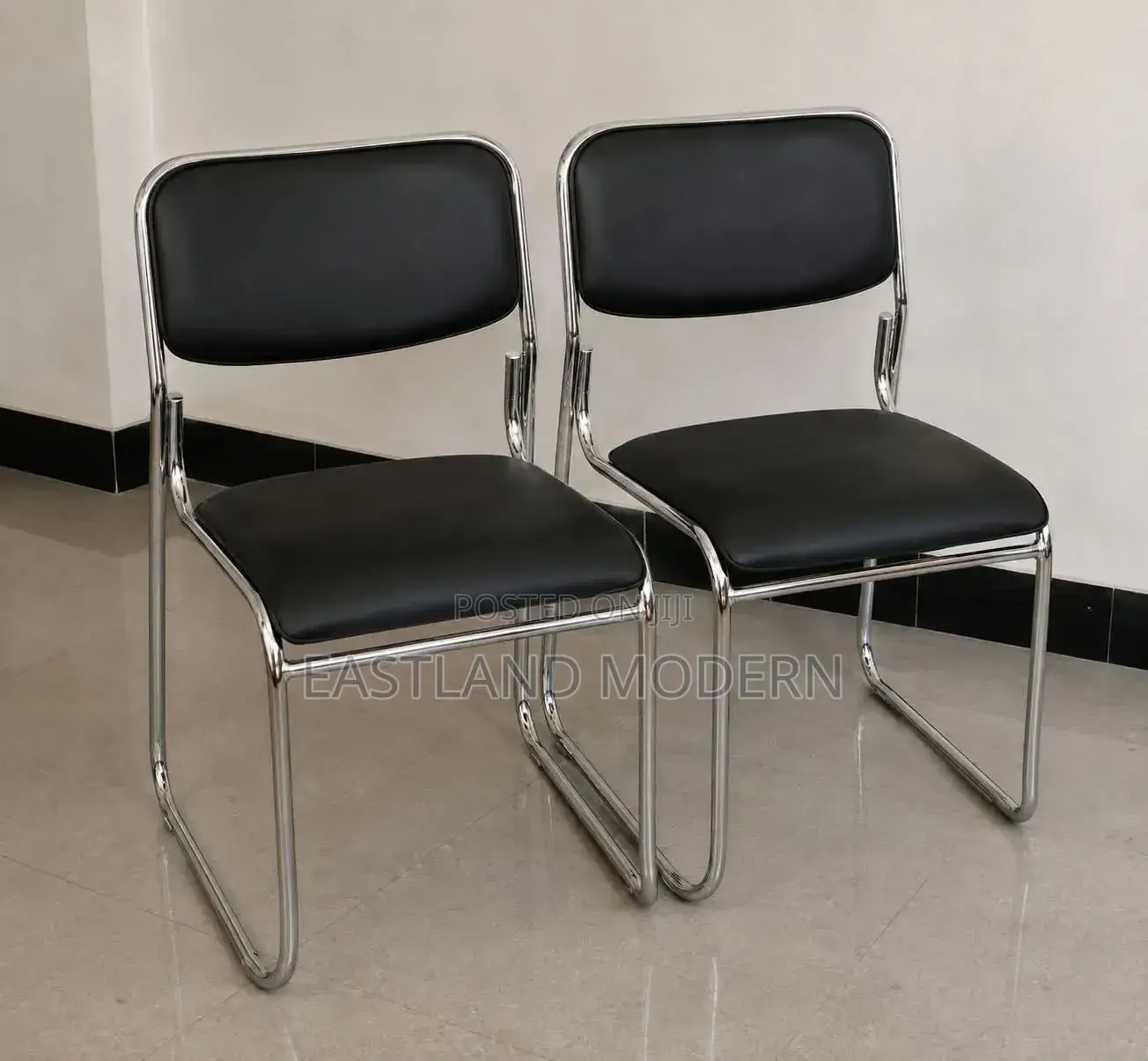Black Visitor Office Chair – Chrome Frame