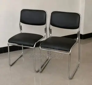 Black Visitor Office Chair – Chrome Frame