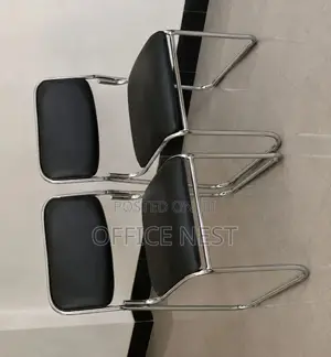 Black Visitor Office Chair – Chrome Frame