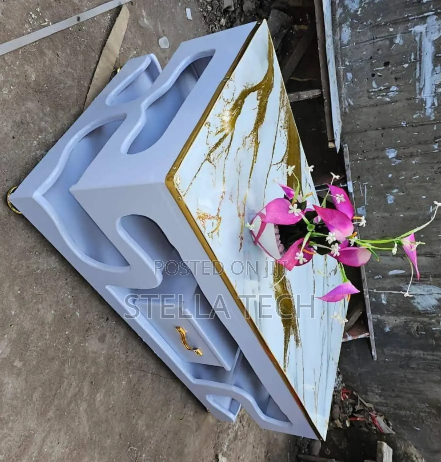 Executive White Coffee  Table With Marble Topping