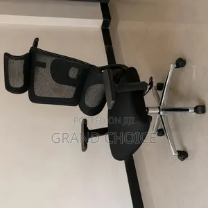 Ergonomic Mesh Office Chair With Headrest & Adjustable Arms