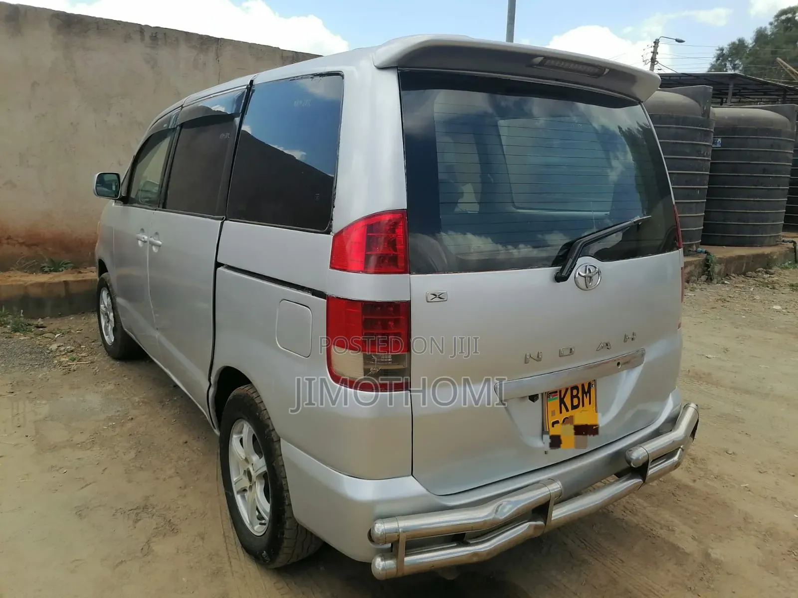 Toyota Noah 2005 Silver