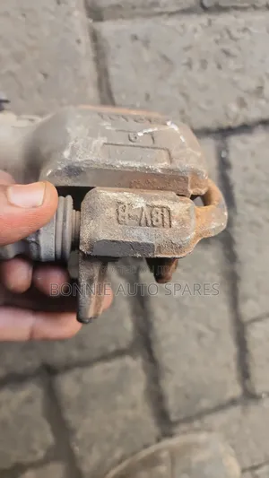 Toyota Starlet/ Ae100 Brake Caliper