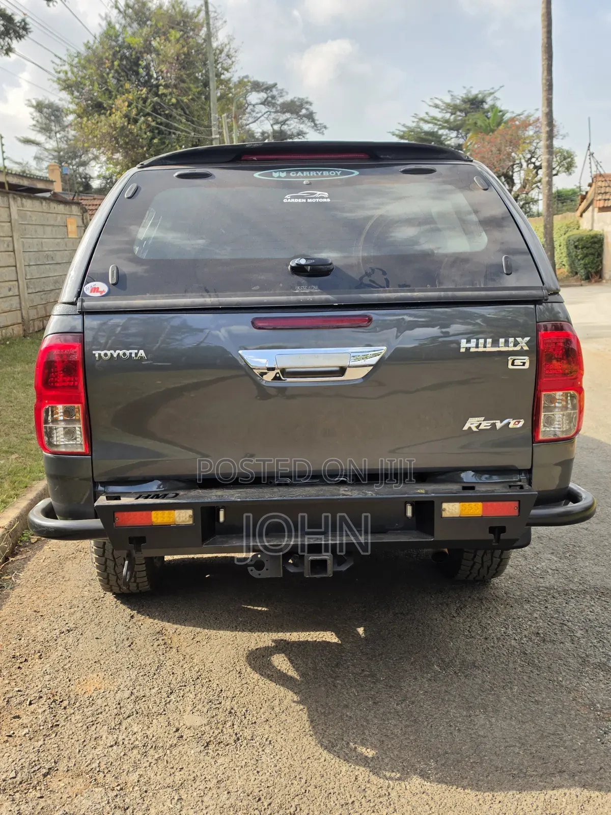 Toyota Hilux 2016 Gray