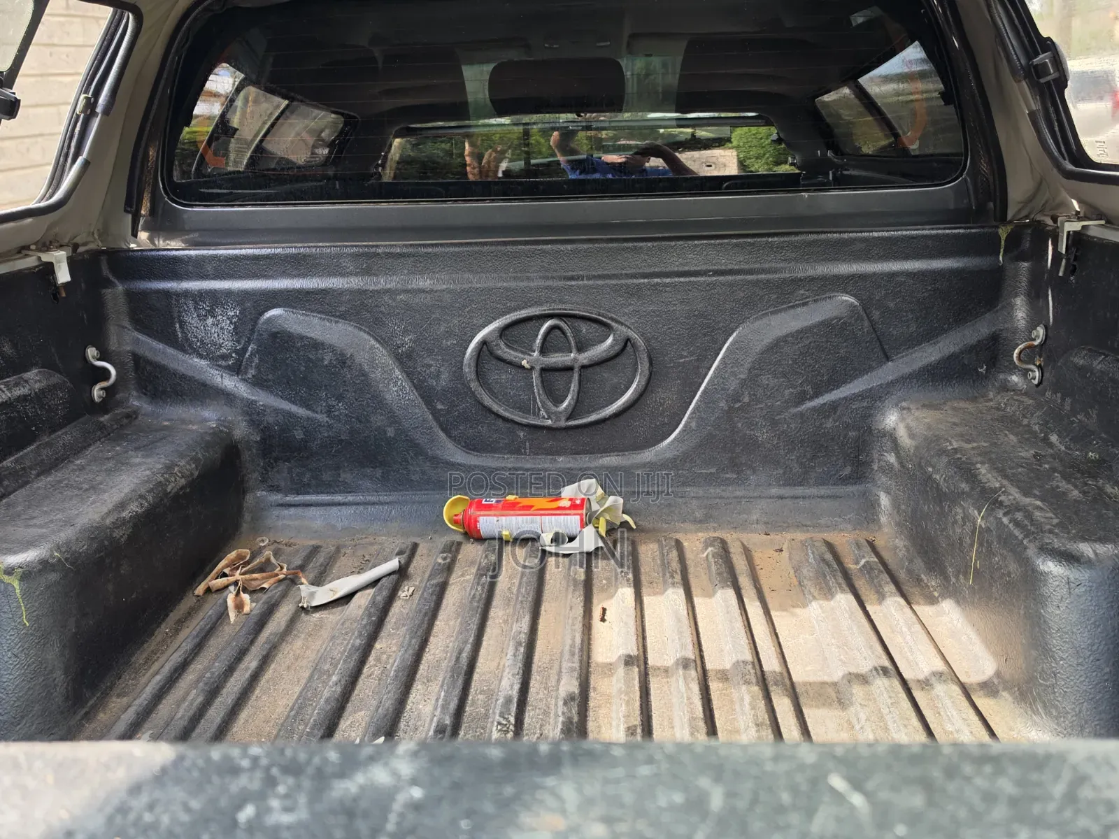 Toyota Hilux 2016 Gray