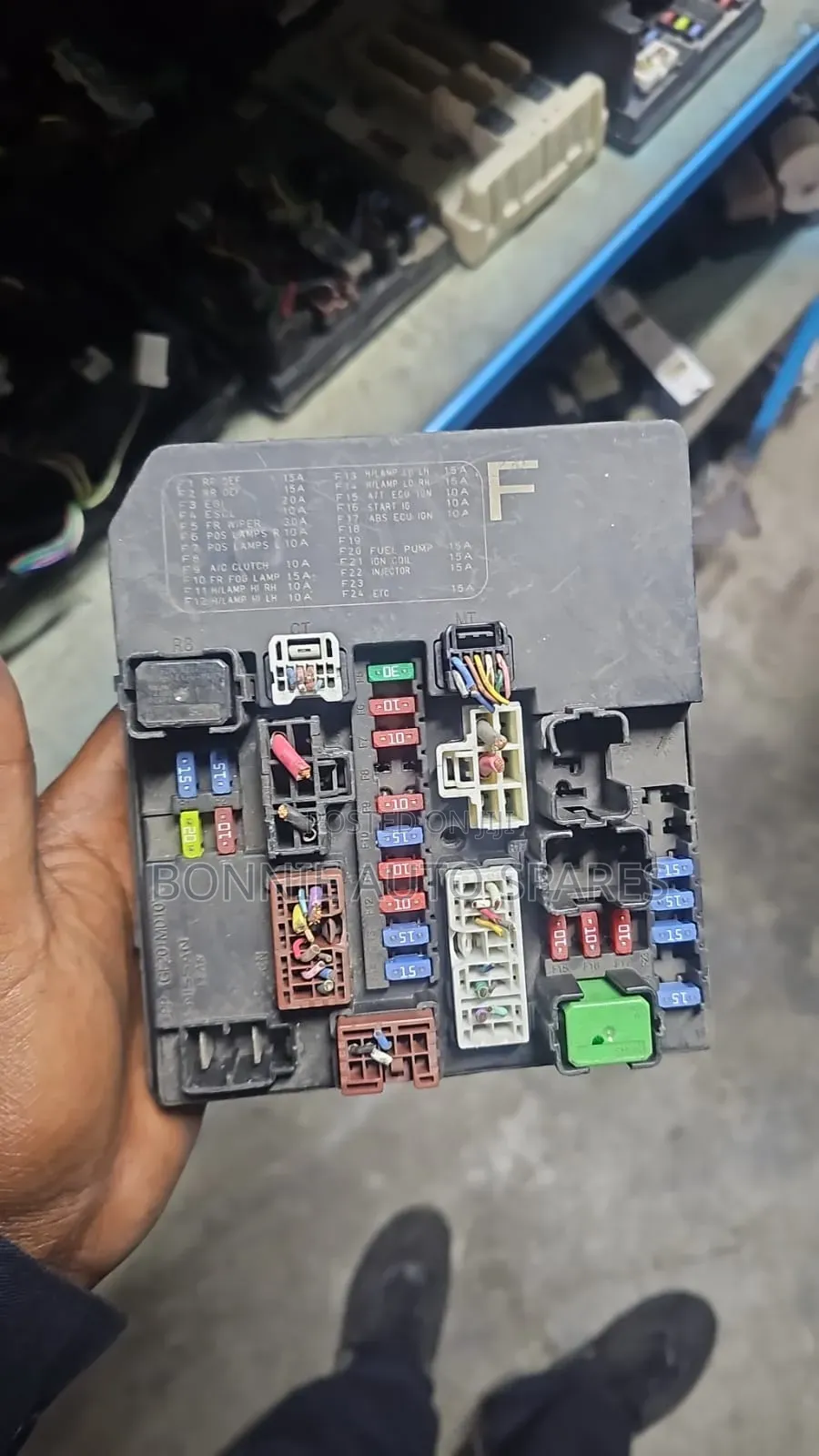 Nissan Serena C26 Fusebox