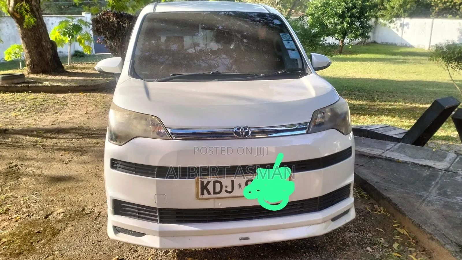 Toyota Spade 1.5 2015 Pearl
