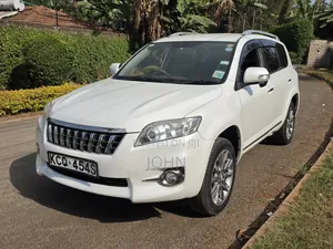 Toyota Vanguard 2013 Pearl