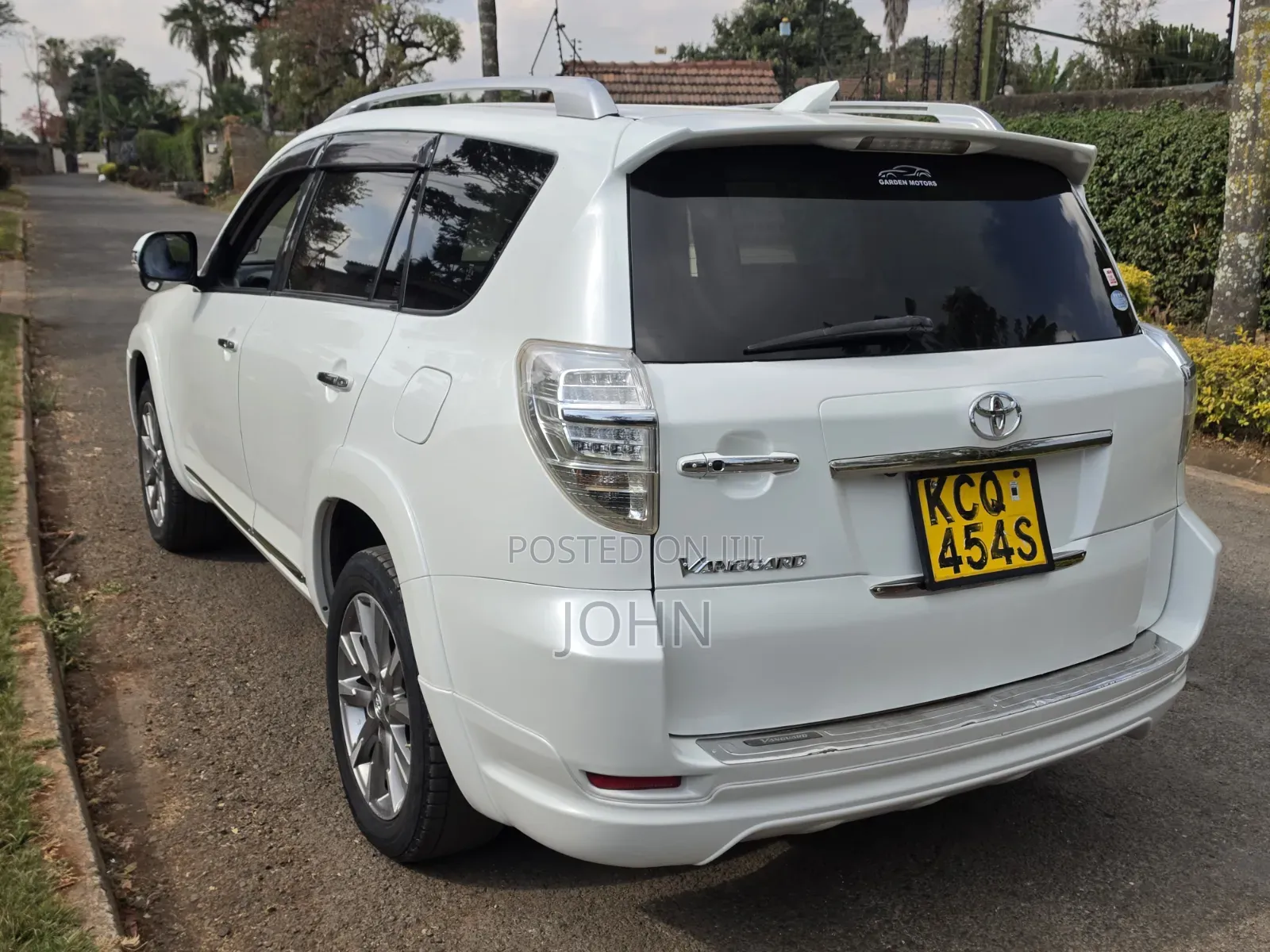 Toyota Vanguard 2013 Pearl