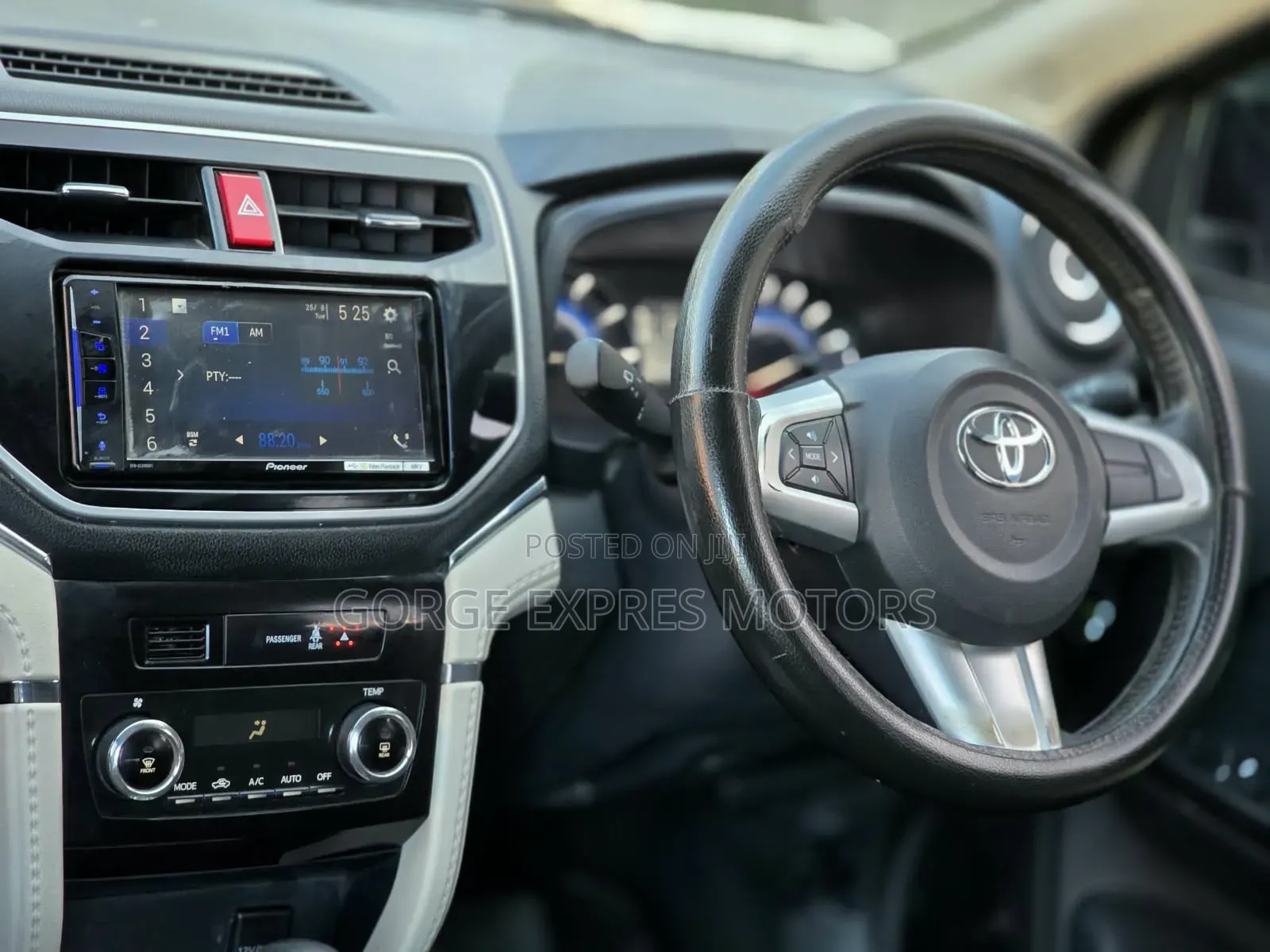 Toyota Rush 2019 Gray