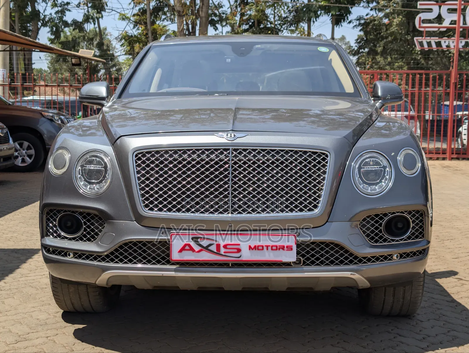 Bentley Bentayga 2018 Gray