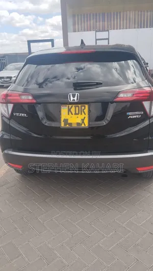 Honda Vezel 2018 Black