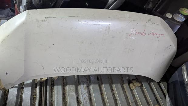 Honda Stepwagon Bonnet