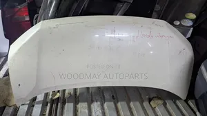 Honda Stepwagon Bonnet