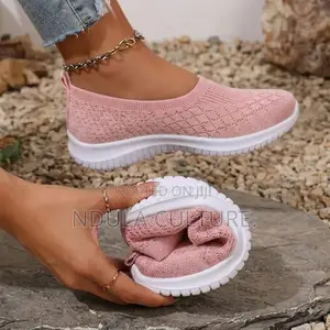 Ladies Fashion Slip on Mesh Shoes