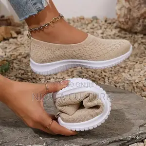 Ladies Fashion Slip on Mesh Shoes