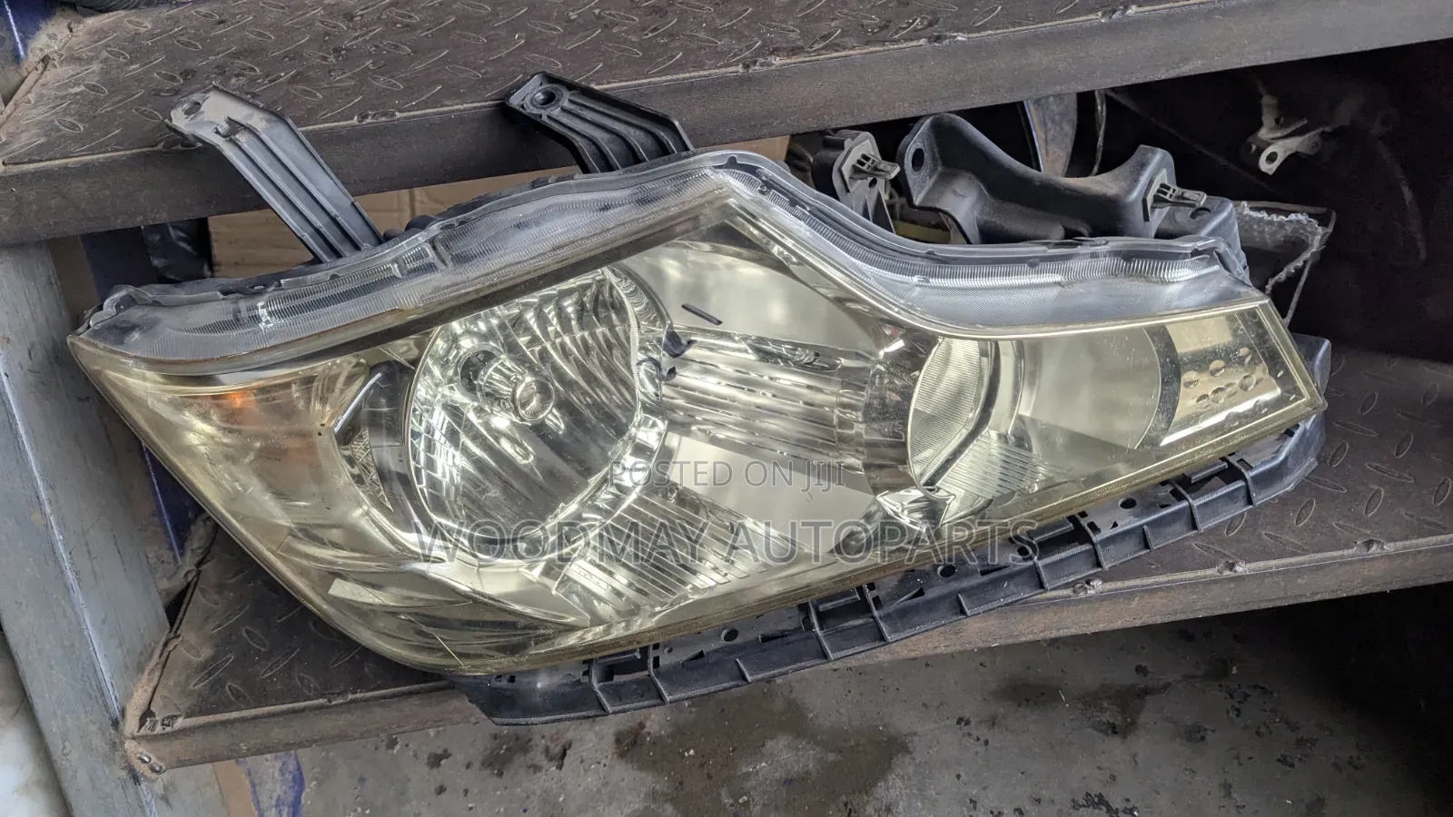 Honda Stepwagon Headlight
