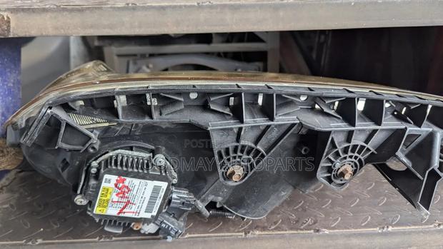 Honda Stepwagon Headlight - thumbnail 4