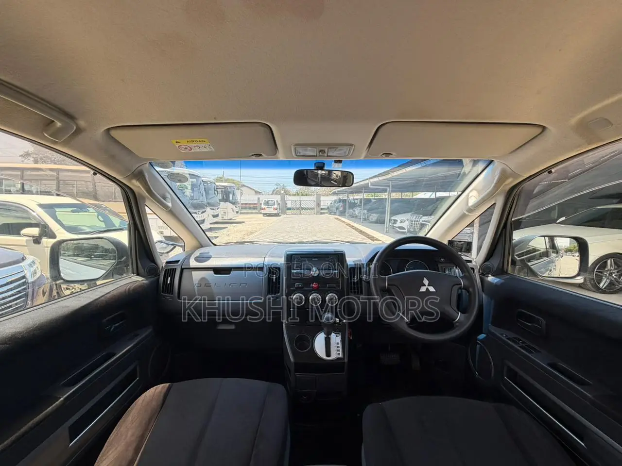 Mitsubishi Delica 2016 Silver