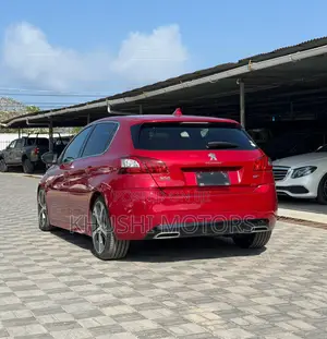 Peugeot 308 2018 Red