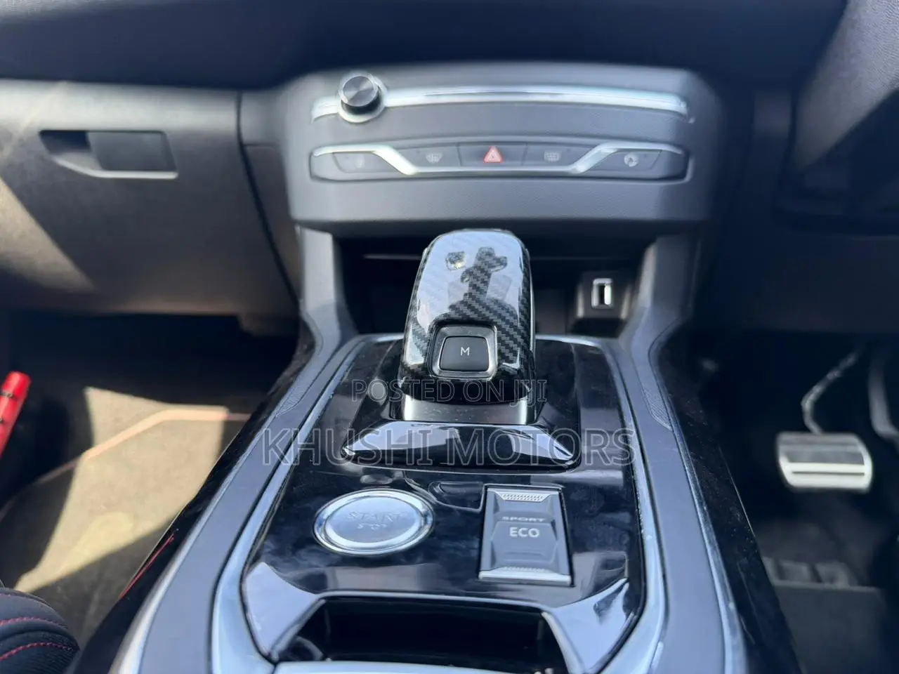 Peugeot 308 2018 Red